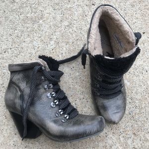 OTBT Ritchie Leather Boot Beige Black